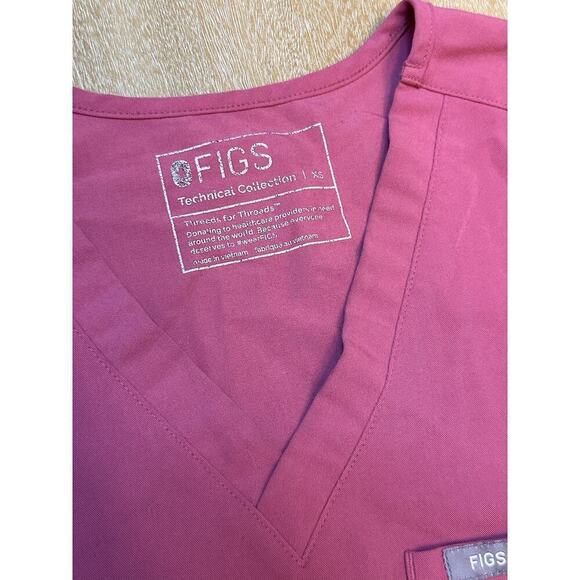 BREAST CANCER Figs Catarina One-Pocket Scrub Top - Picture 2 of 5